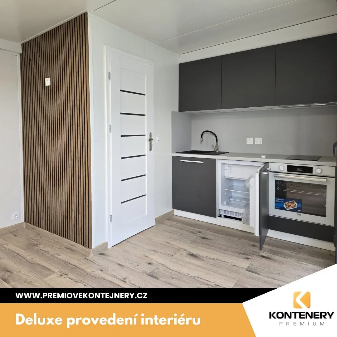 Bydlení s výhledem na levandulové pole (2× 8 × 3,4 m) — foto 3 z 9