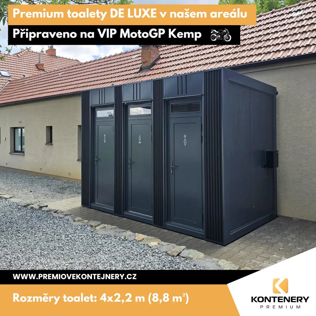 Premium toalety DE LUXE (4 × 2,2 m) — Sanitární modul v prémiovém provedení — náš vlastní showroom v areálu